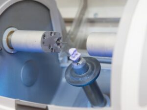 江戸川区•船堀の歯医者、中山歯科医院で保険適用の白いかぶせ物・歯科用CAD/CAM冠についての解説